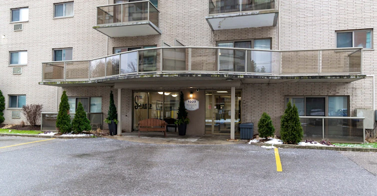 1223 Richmond Street, London, ON, N6A 3L8 - 3