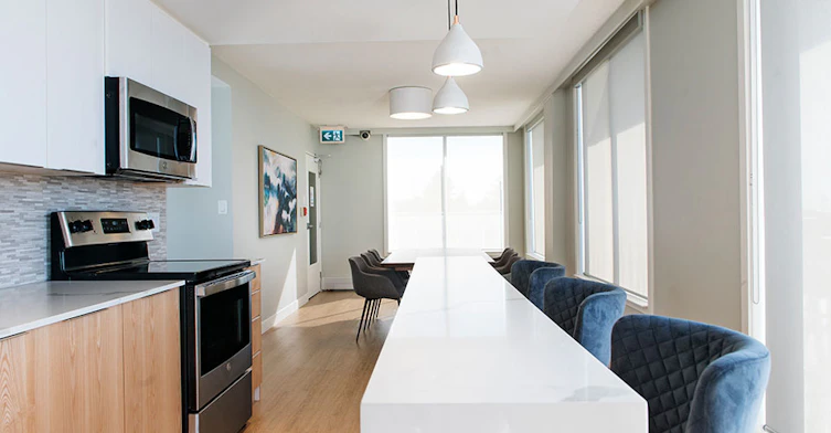 1371 Blackwood Street, Surrey, BC, V4B 3V2 - 8