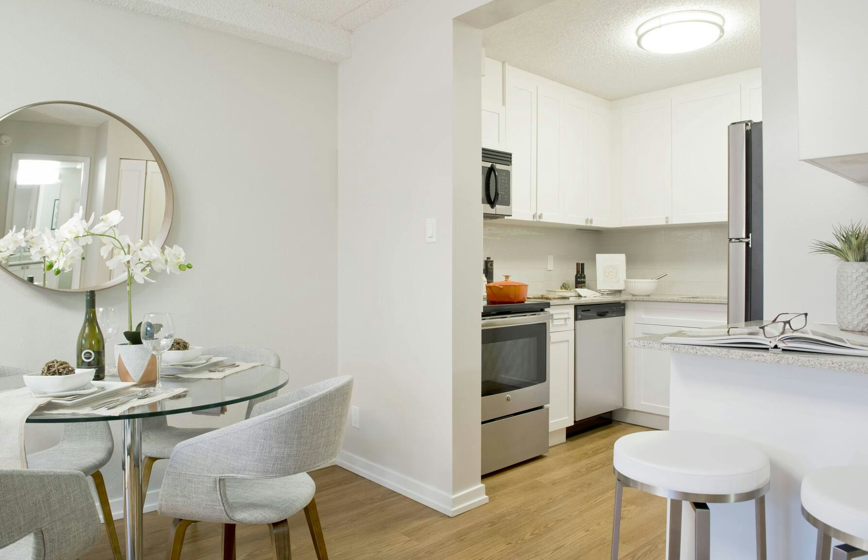 9835 King George Boulevard, Surrey, BC, V3T 5H6 - 14