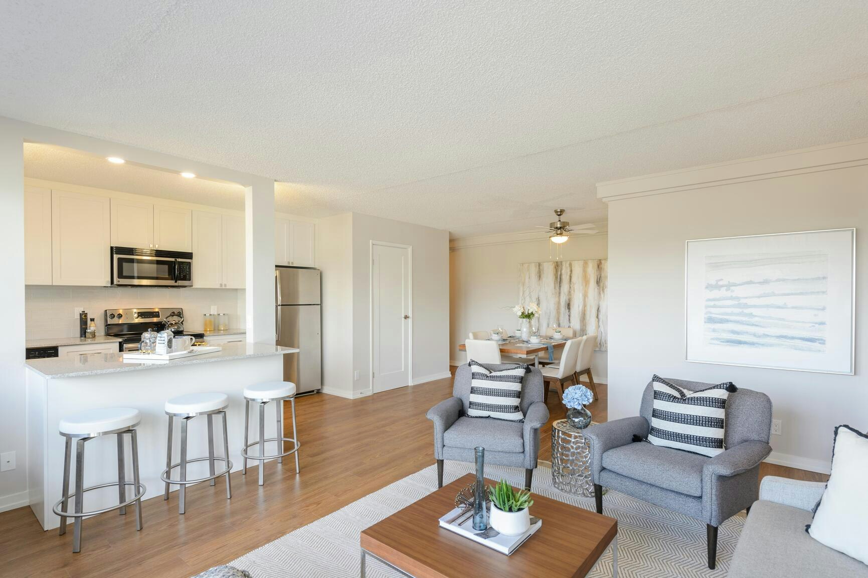 9835 King George Boulevard, Surrey, BC, V3T 5H6 - 6
