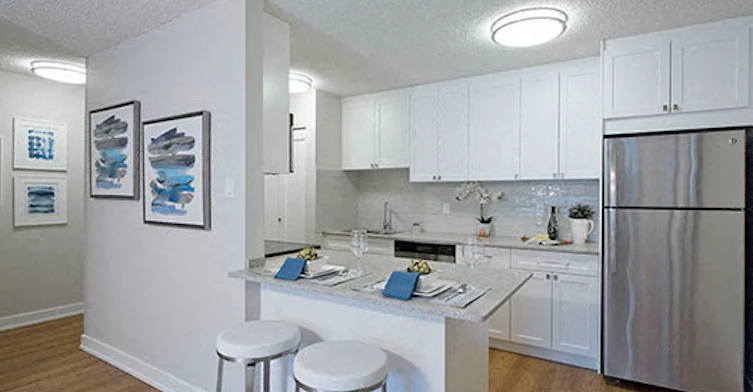 1000 Brunette Avenue, Coquitlam, BC, V3K 1E3 - 5
