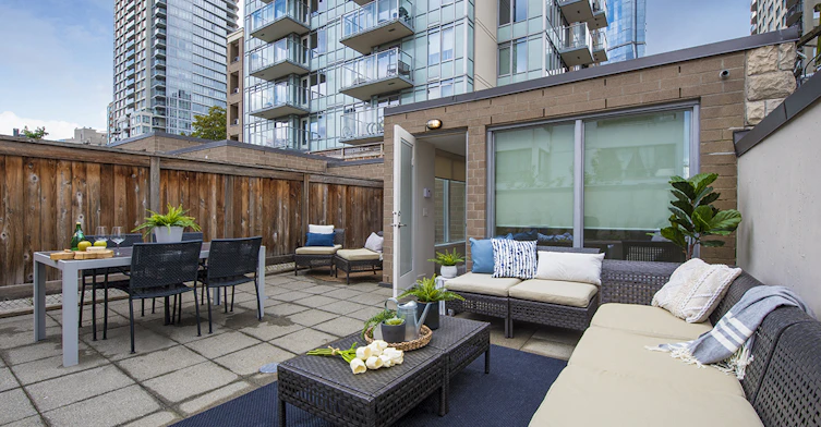 1022 Nelson Street, Vancouver, BC, V6E 4S7 - 23