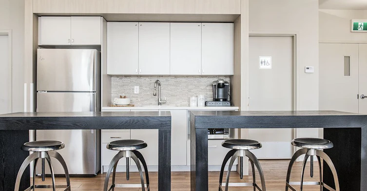 1561 Oxford Street, North Vancouver, BC, V7J 0B1 - 11
