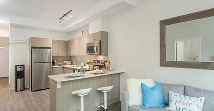 1561 Oxford Street, North Vancouver, BC, V7J 0B1 - 3