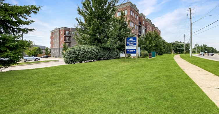 5 Rittenhouse Road, Kitchener, ON, N2E 2M8 - 2