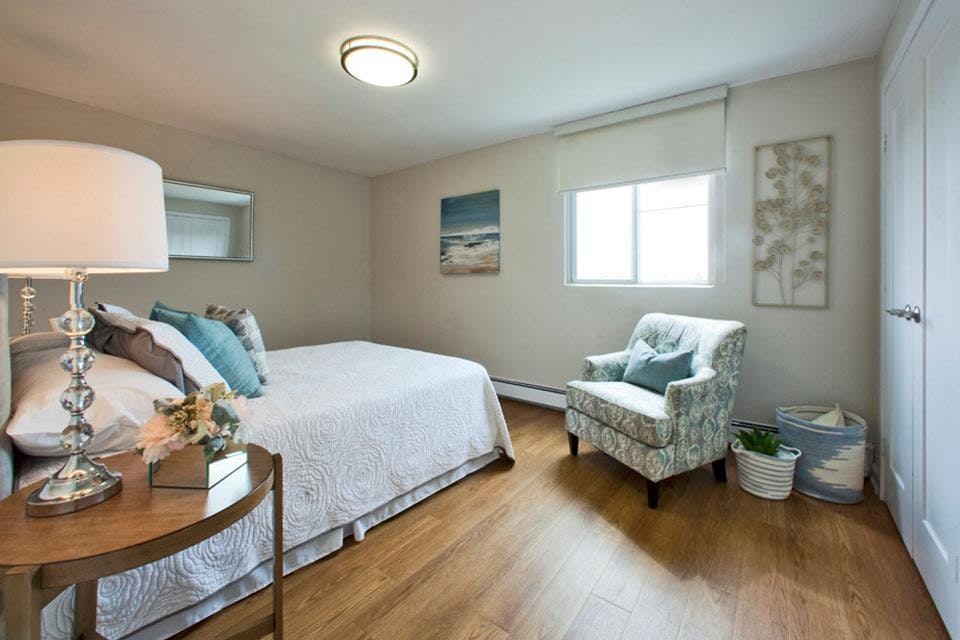 11 Overlea Drive, Kitchener, ON, N2M 5C8 - 8