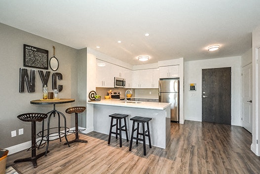460A Belmont Rental Office At 460b Avenue West, Kitchener, ON, N2M 0B3 - 4