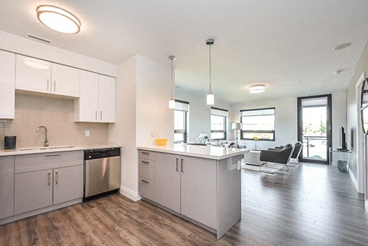 460A Belmont Rental Office At 460b Avenue West, Kitchener, ON, N2M 0B3 - 10