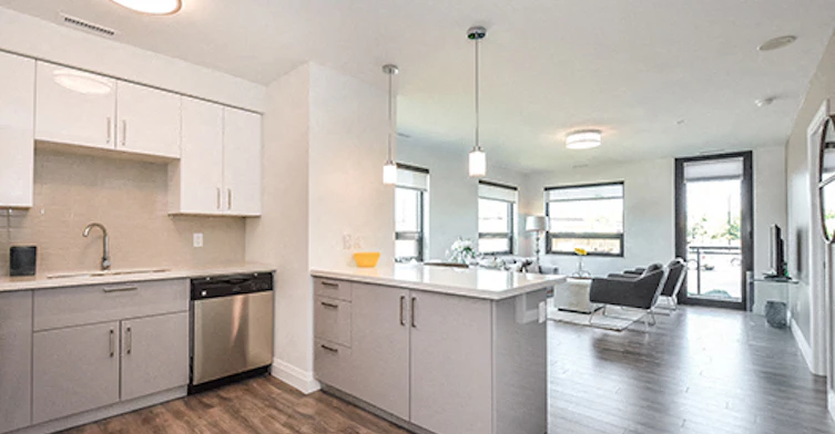 460A Belmont Rental Office At 460b Avenue West, Kitchener, ON, N2M 0B3 - 10