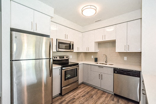 460A Belmont Rental Office At 460b Avenue West, Kitchener, ON, N2M 0B3 - 14