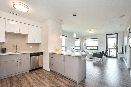 460A Belmont Rental Office At 460b Avenue West, Kitchener, ON, N2M 0B3 - 10