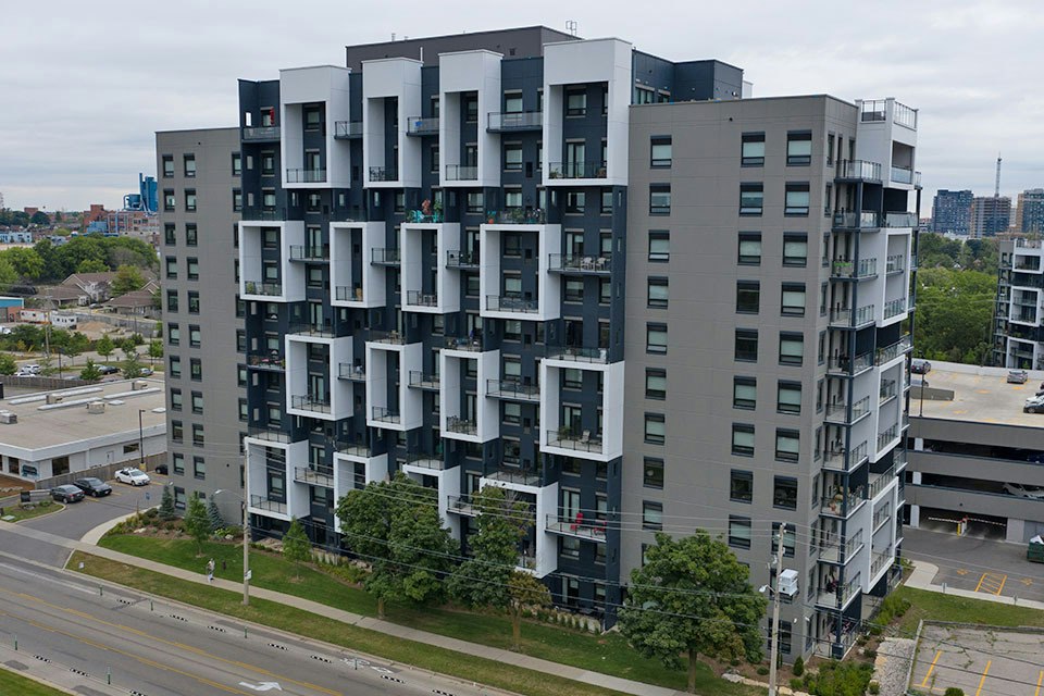 460A Belmont Rental Office At 460b Avenue West, Kitchener, ON, N2M 0B3 - 56