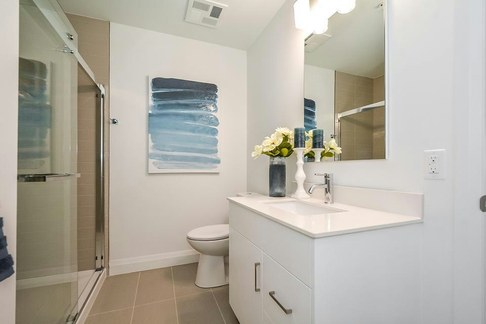 460A Belmont Rental Office At 460b Avenue West, Kitchener, ON, N2M 0B3 - 45