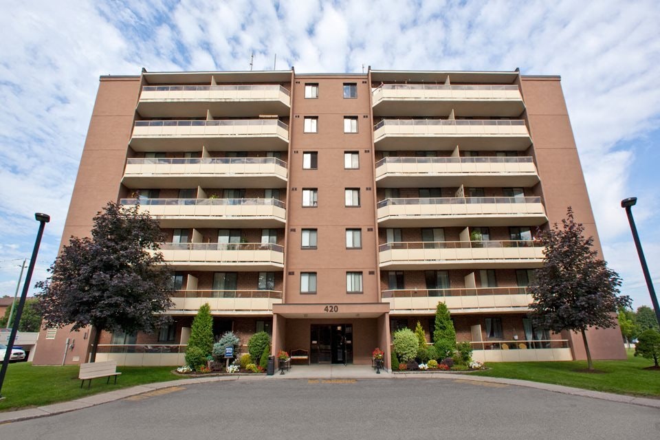 420 Wellington Street, St. Thomas, ON, N5R 5P2 - 2