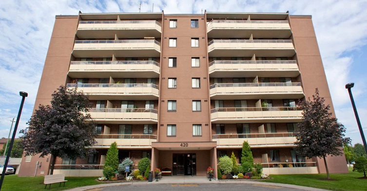 420 Wellington Street, St. Thomas, ON, N5R 5P2 - 2