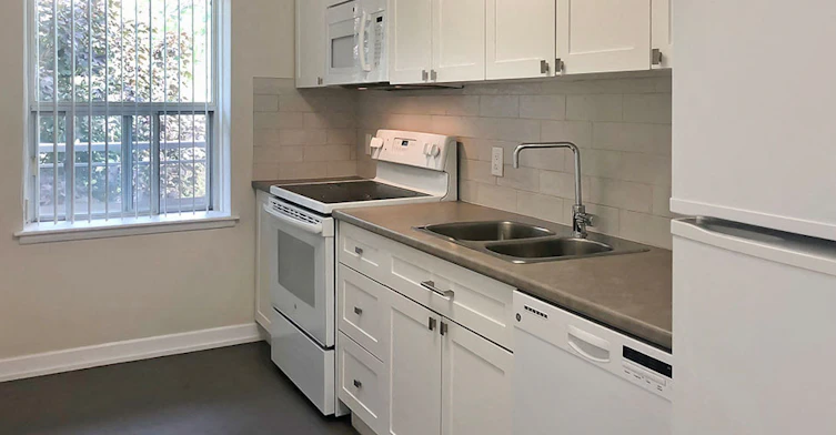 187 Queen Street, Sarnia, ON, N7T 2R8 - 2