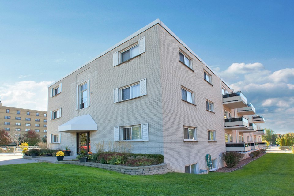 399 London Road, Sarnia, ON, N7T 4W4 - 3