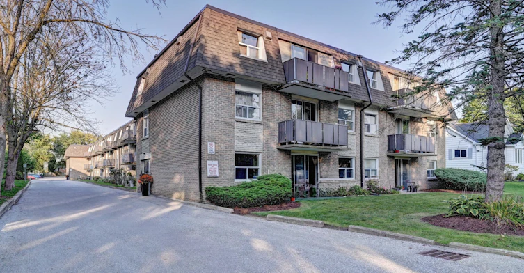 312-156 Egremont Street N, Wellington North, ON, N0G 2L2 - 2