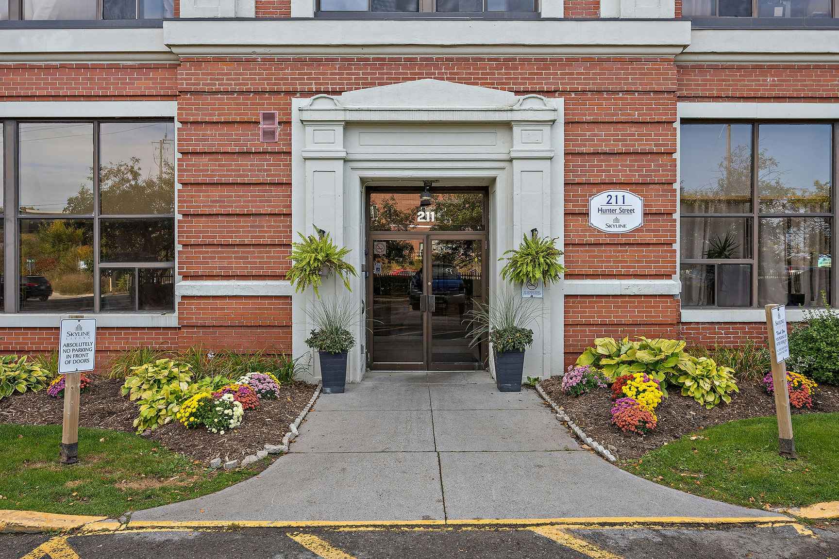 211-108-211 Hunter Street E, Peterborough, ON, K9H 7L6 - 2