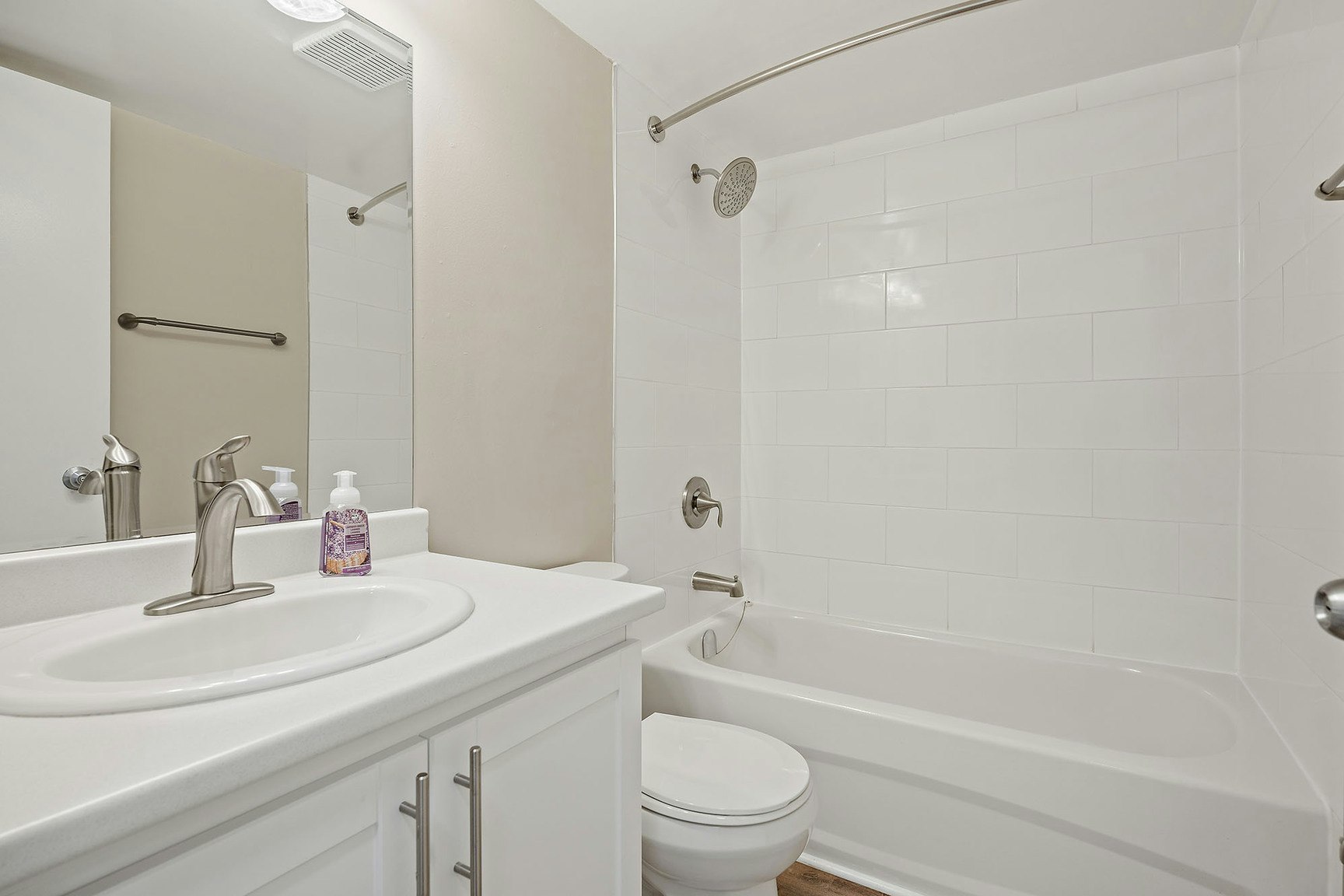 211-110-211 Hunter Street E, Peterborough, ON, K9H 7L6 - 18