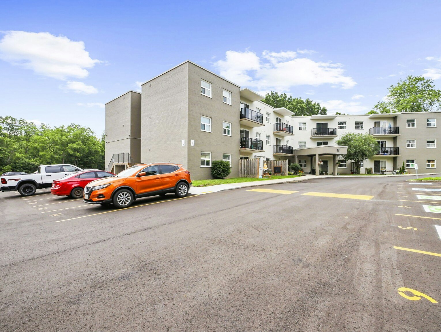 17-206-19 Barker Street, Brant, ON, N3L 3L7 - 3