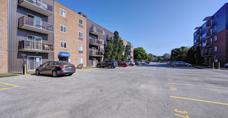 304-38 Dawson Road, Guelph, ON, N1H 5V1 - 2