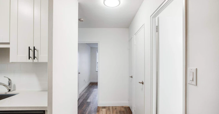 103-345 Lonsdale Road, Toronto, ON, M5P 1R5 - 8