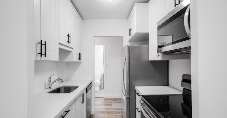 103-345 Lonsdale Road, Toronto, ON, M5P 1R5 - 2