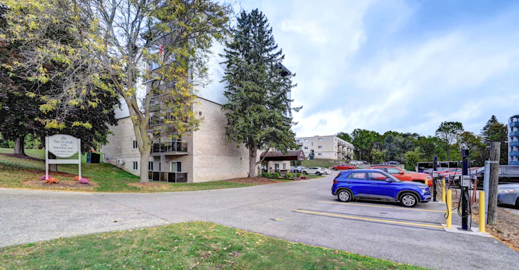 270 Waterloo Avenue, Guelph, ON, N1H 3J5 - 2