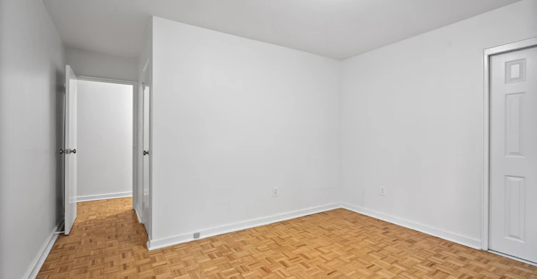 204-14 Deer Park Crescent, Toronto, ON, M4V 2C2 - 21