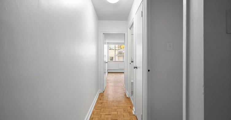204-14 Deer Park Crescent, Toronto, ON, M4V 2C2 - 25