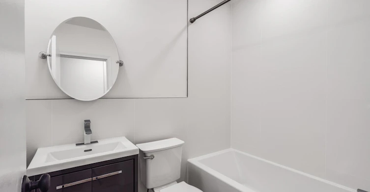 704-80 Speers Road, Oakville, ON, L6K 2E6 - 8