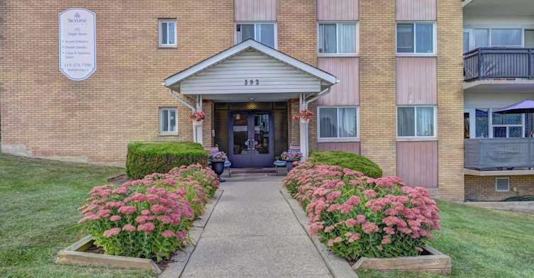 392 Dolph Street S, Cambridge, ON, N3H 2C2