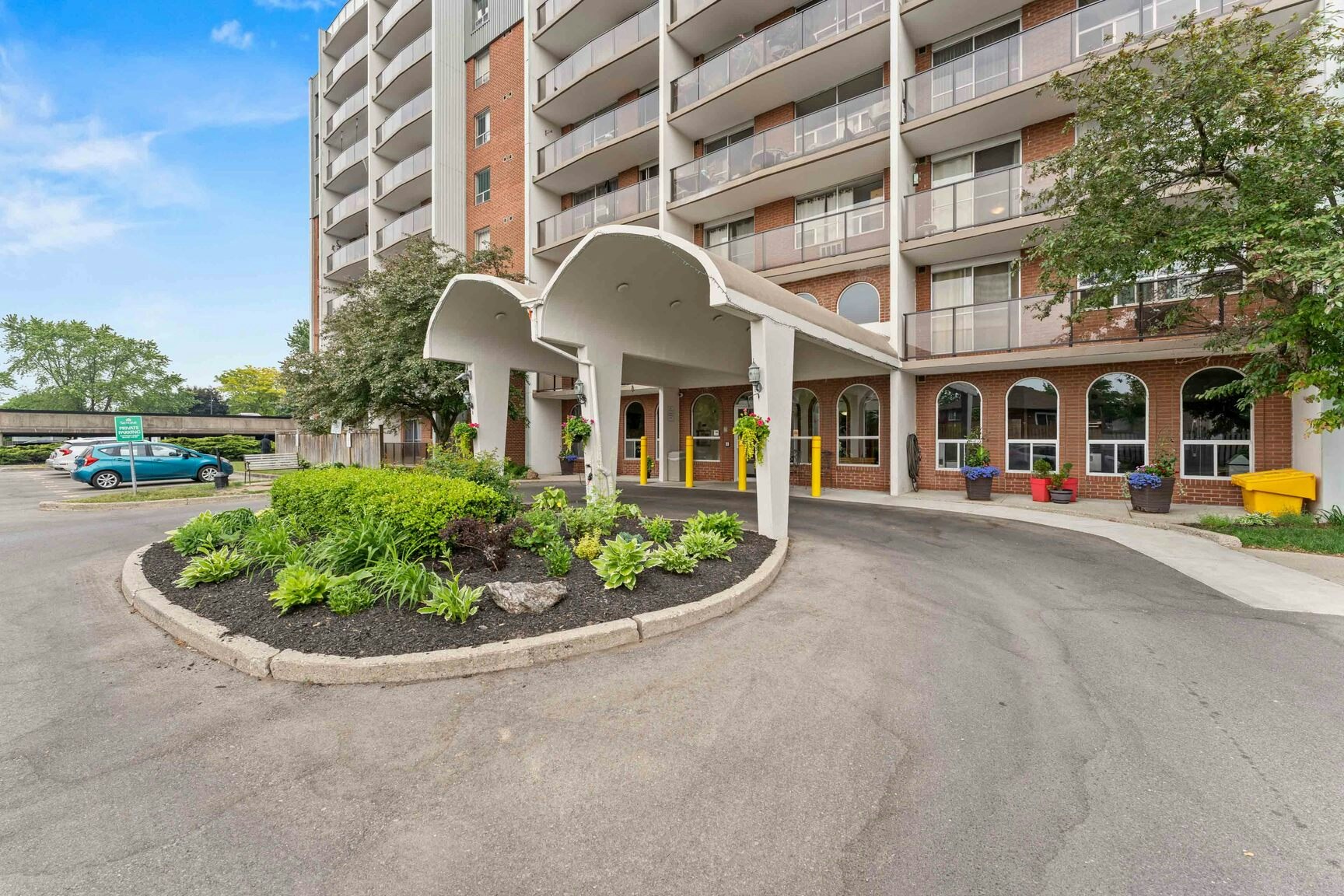 47 Memorial Drive, Brantford, ON, N3R 6N5 - 2