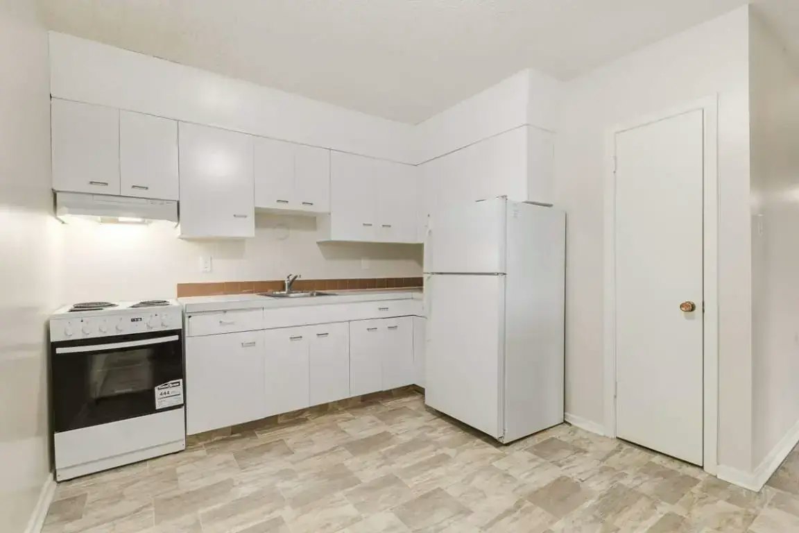 22-30 Spence Street, Regina, SK, S4S 4H4 - 3
