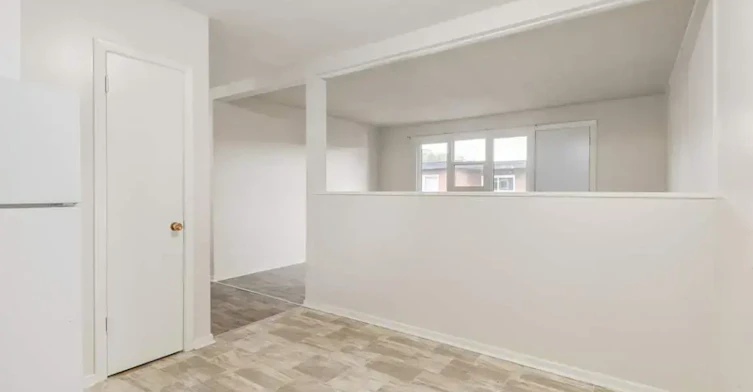22-30 Spence Street, Regina, SK, S4S 4H4 - 2