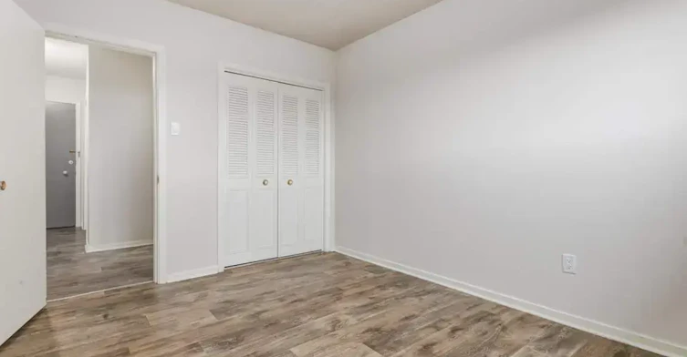 25-30 Spence Street, Regina, SK, S4S 4H4 - 8