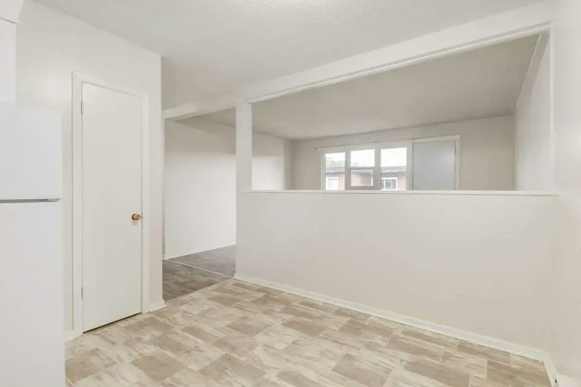 7-30 Spence Street, Regina, SK, S4S 4H4 - 2