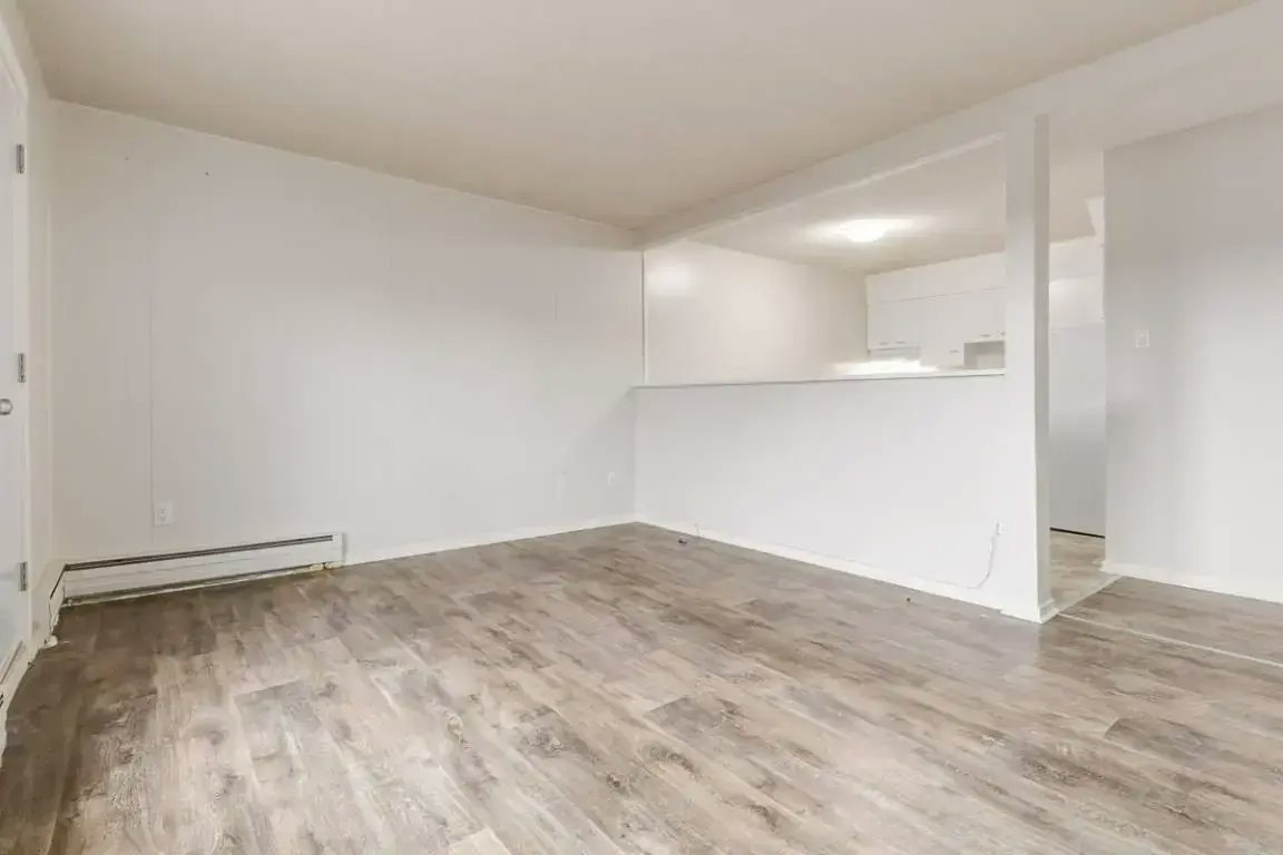 7-30 Spence Street, Regina, SK, S4S 4H4 - 6