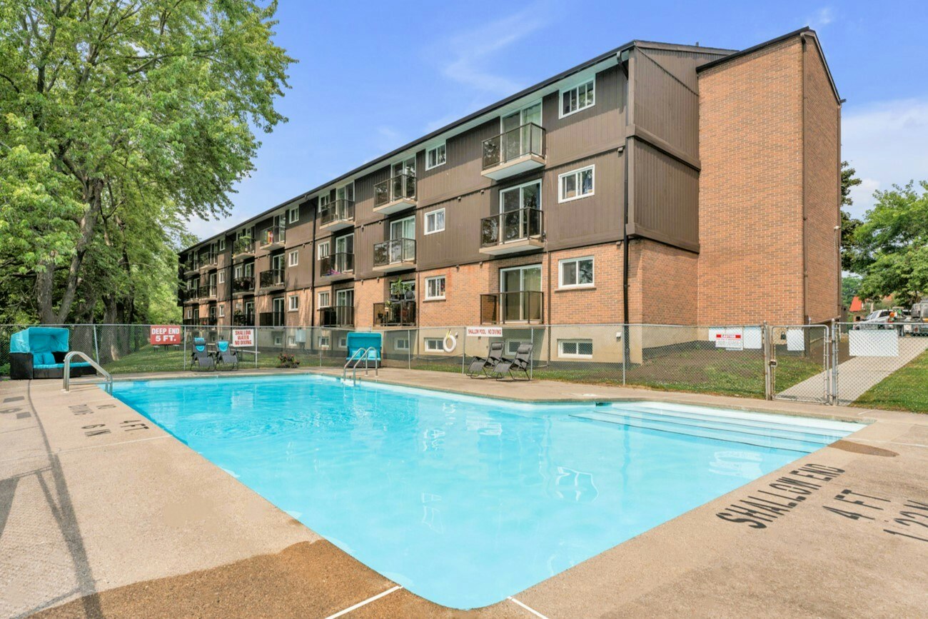 810-314-820 Castell Road, Kingston, ON, K7M 5X1 - 2