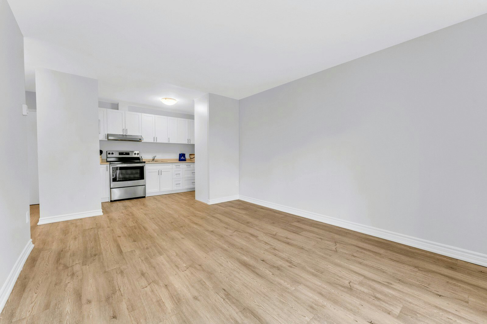 810-203-820 Castell Road, Kingston, ON, K7M 5X1 - 12