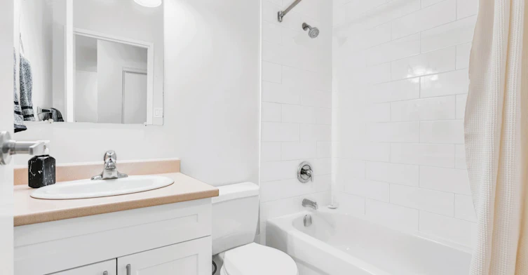 810-203-820 Castell Road, Kingston, ON, K7M 5X1 - 14
