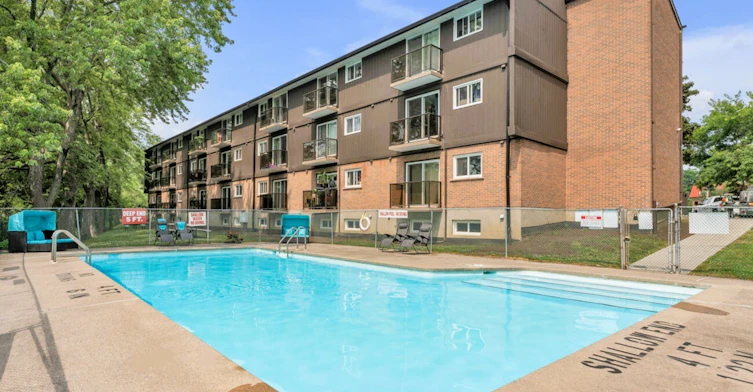 810-203-820 Castell Road, Kingston, ON, K7M 5X1 - 2