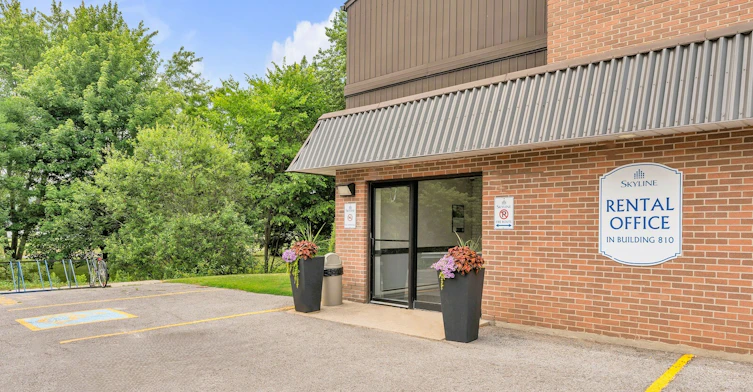810-203-820 Castell Road, Kingston, ON, K7M 5X1 - 3