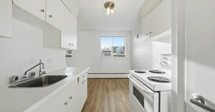 18-2220 Robinson Street, Regina, SK, S4T 2P9 - 11