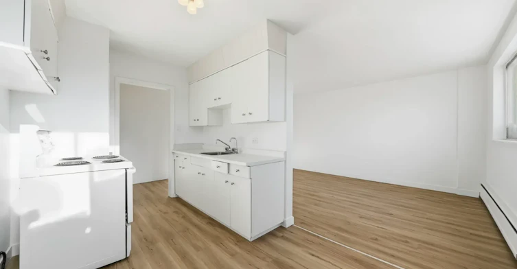 27-2220 Robinson Street, Regina, SK, S4T 2P9 - 2