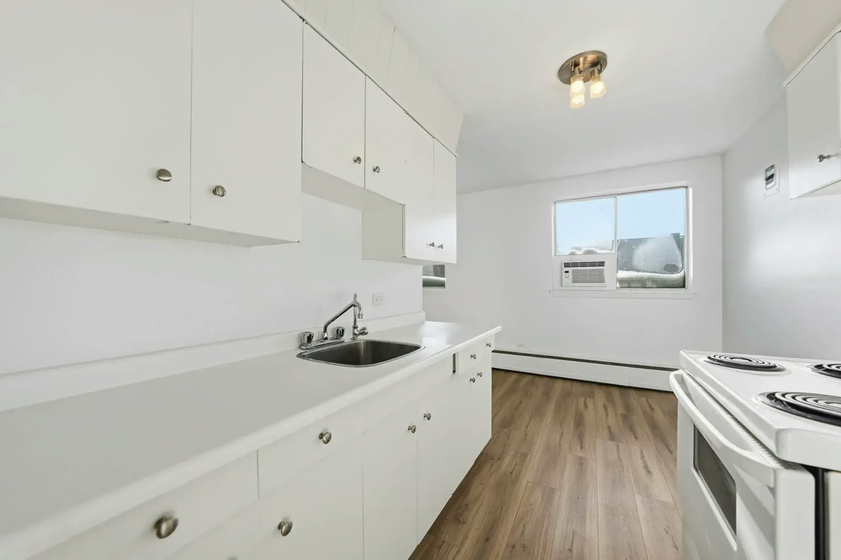 8-2240 Robinson Street, Regina, SK, S4T 2P9 - 6