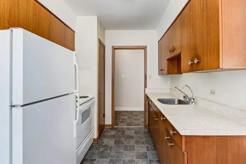 8-2240 Robinson Street, Regina, SK, S4T 2P9 - 16