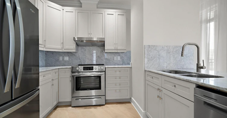 104-2015 De La Montagne, Montréal, QC, H3G 1Z9 - 34