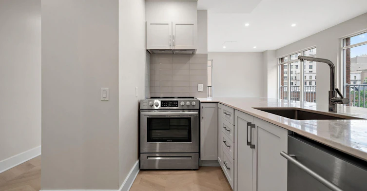 501-2015 De La Montagne, Montréal, QC, H3G 1Z9 - 49